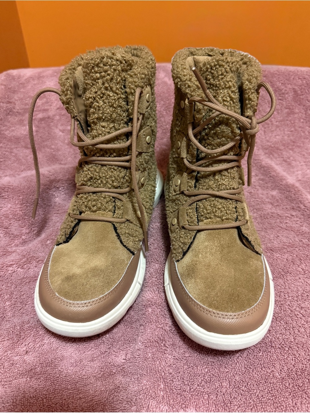 Sorel Brown Sherpa Lace-Up Women's Boots